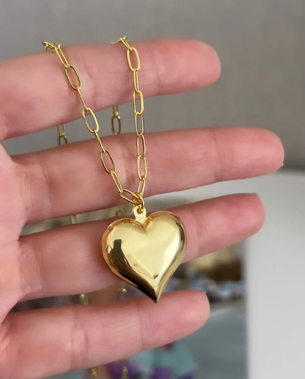 GOLD HEART NECKLACE