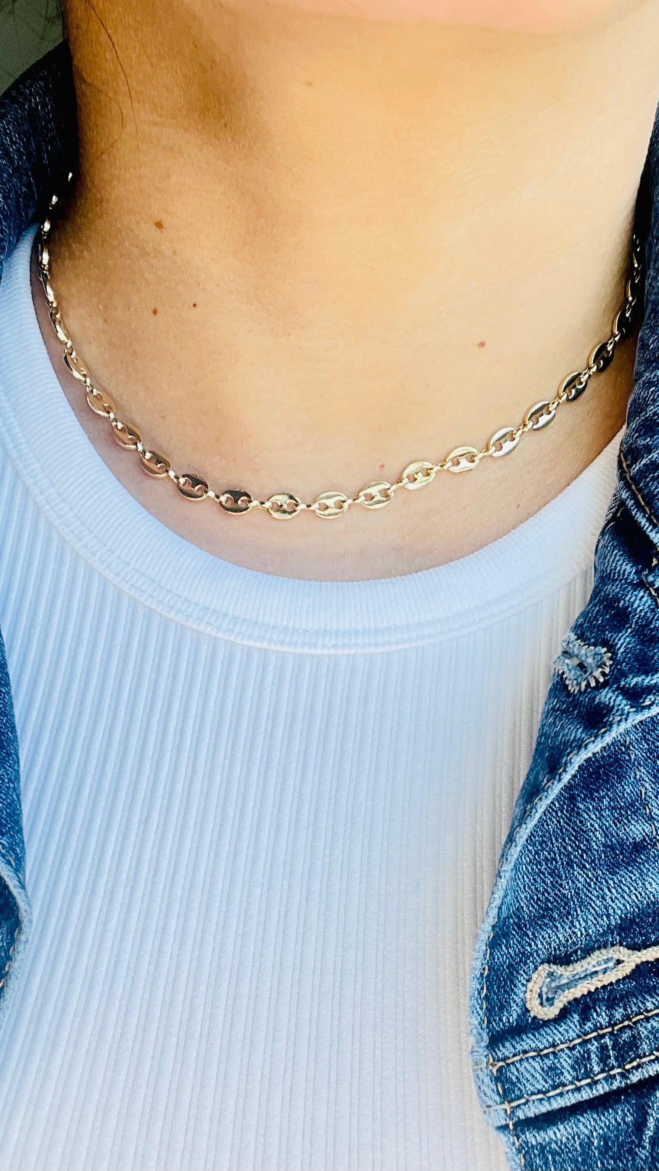 GOLD CHOCKER