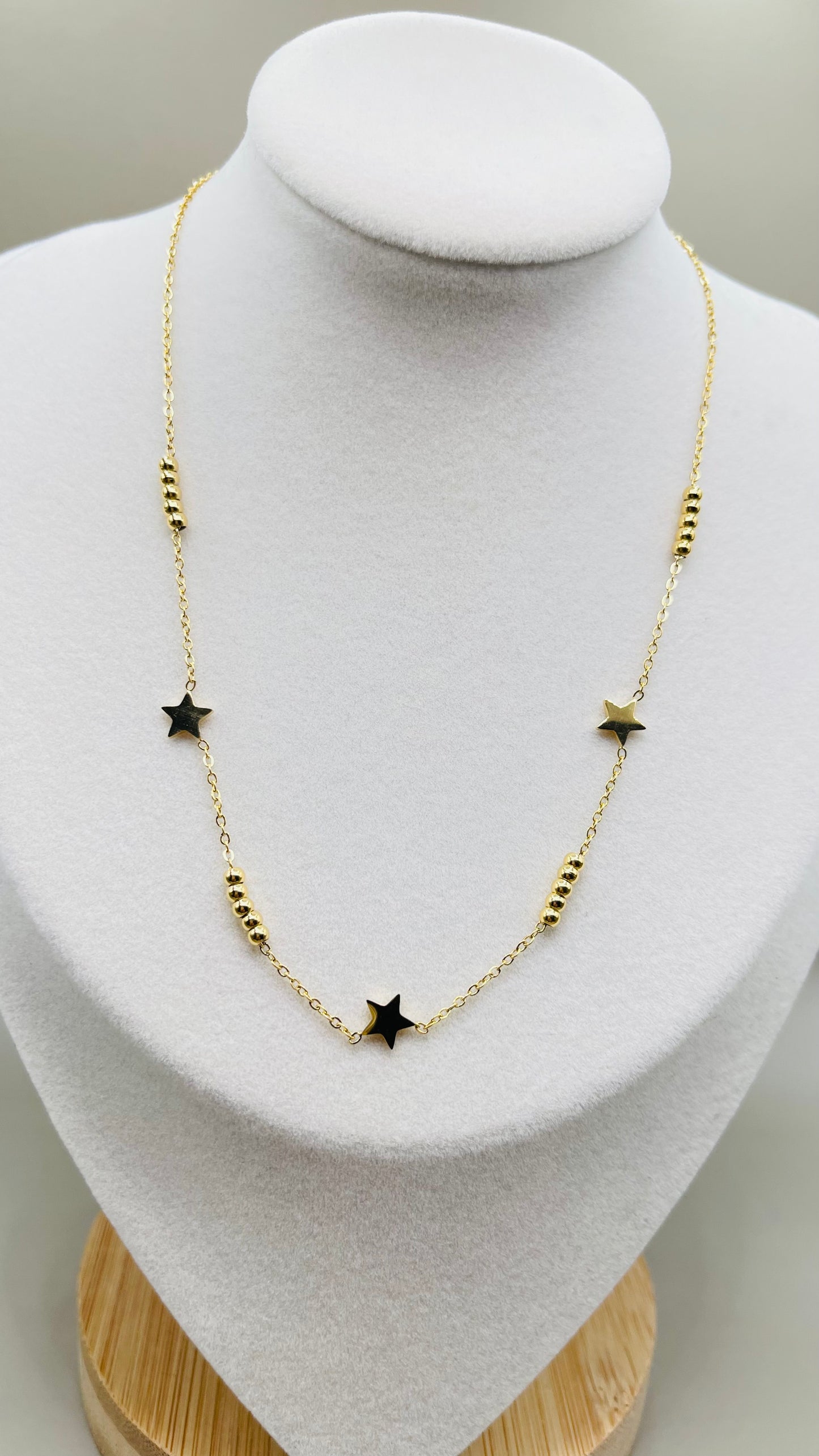 STAR NECKLACE