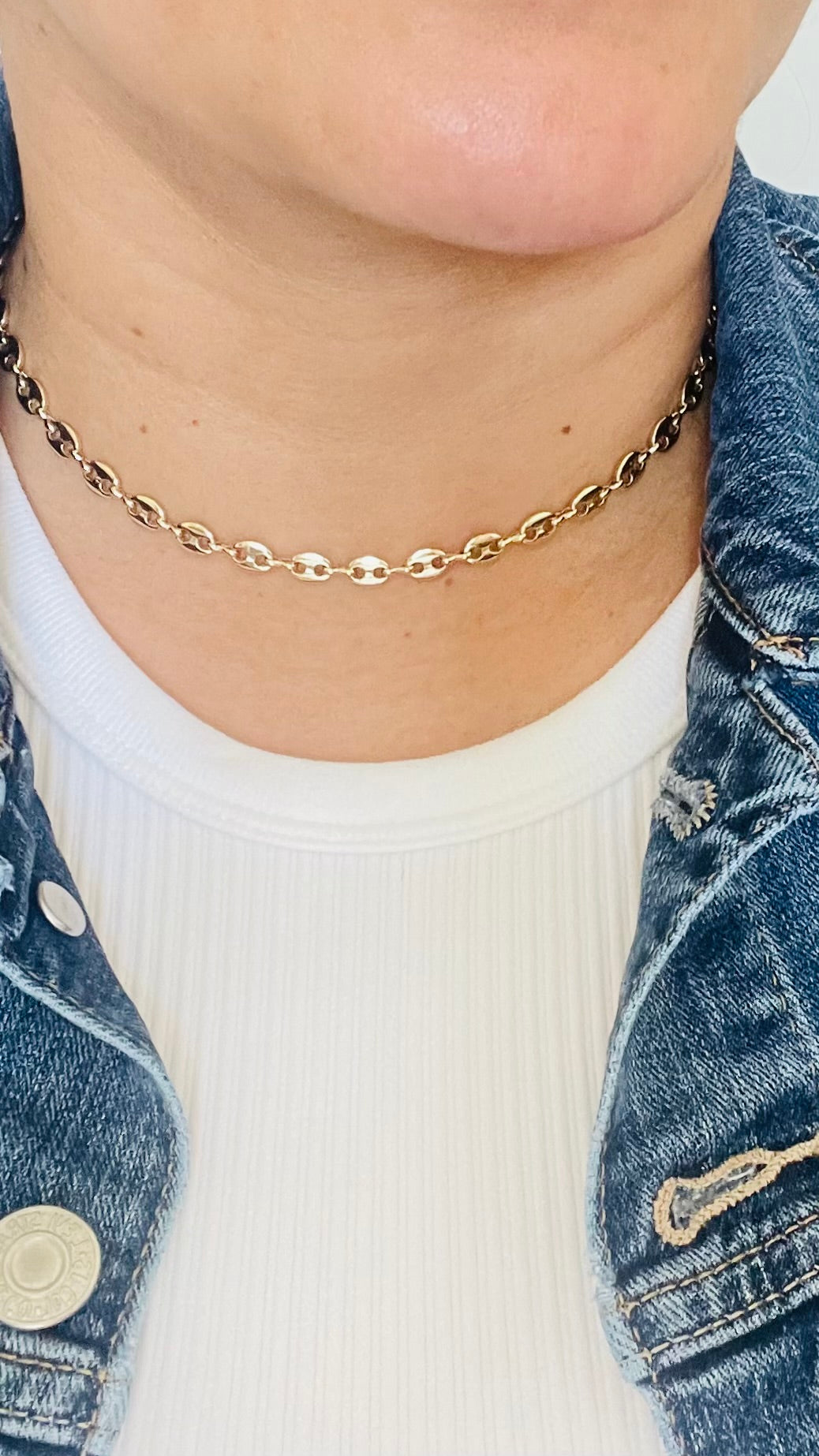 GOLD CHOCKER